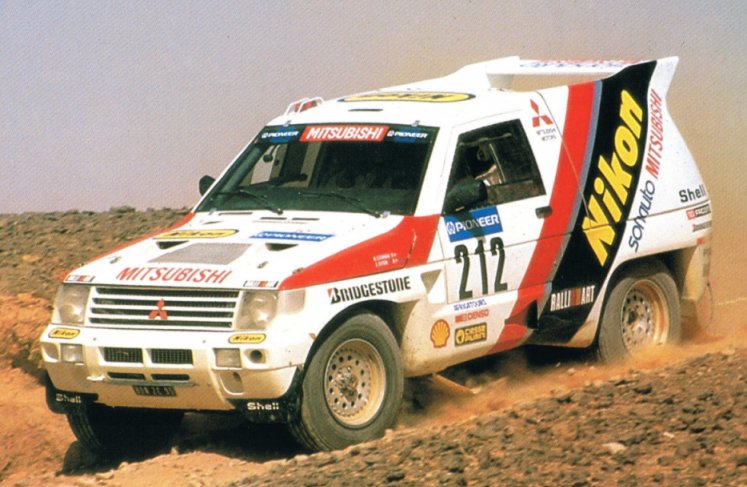 [Immagine: Pajero1988_F_small.jpg]